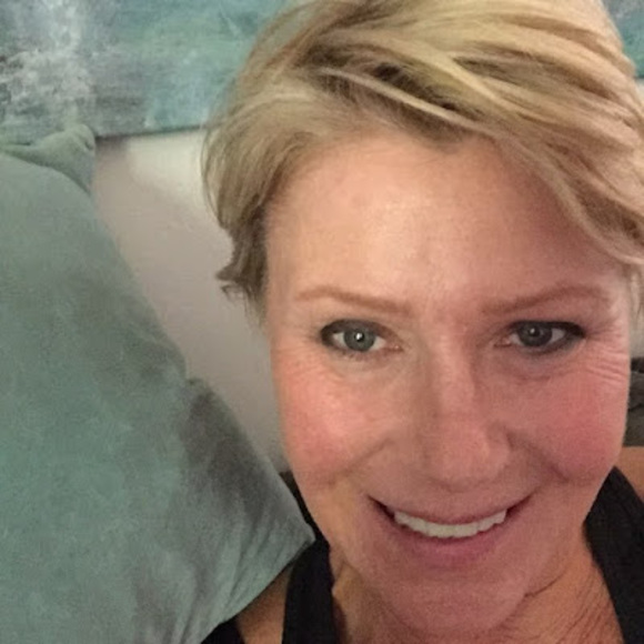 Meet your Posher, Deena louise - Picture 1 of 1